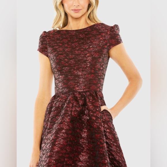 MAC DUGGAL
High Neck Brocade Bubble Hem Dress - Picture 14 of 14